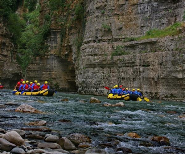 Rafting in Osumi Canyon